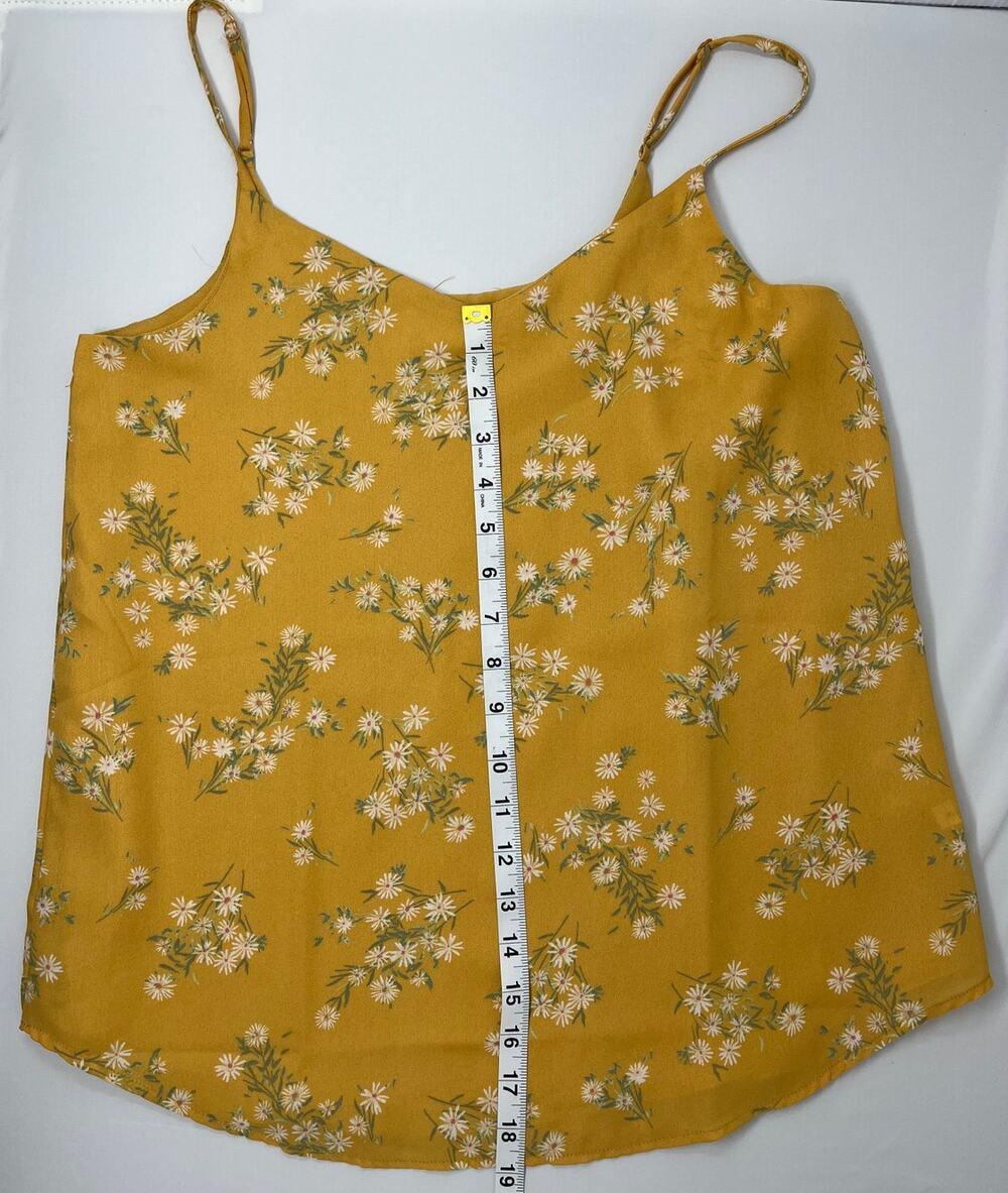 Pink Rose Women's Tank Top size Medium NWT